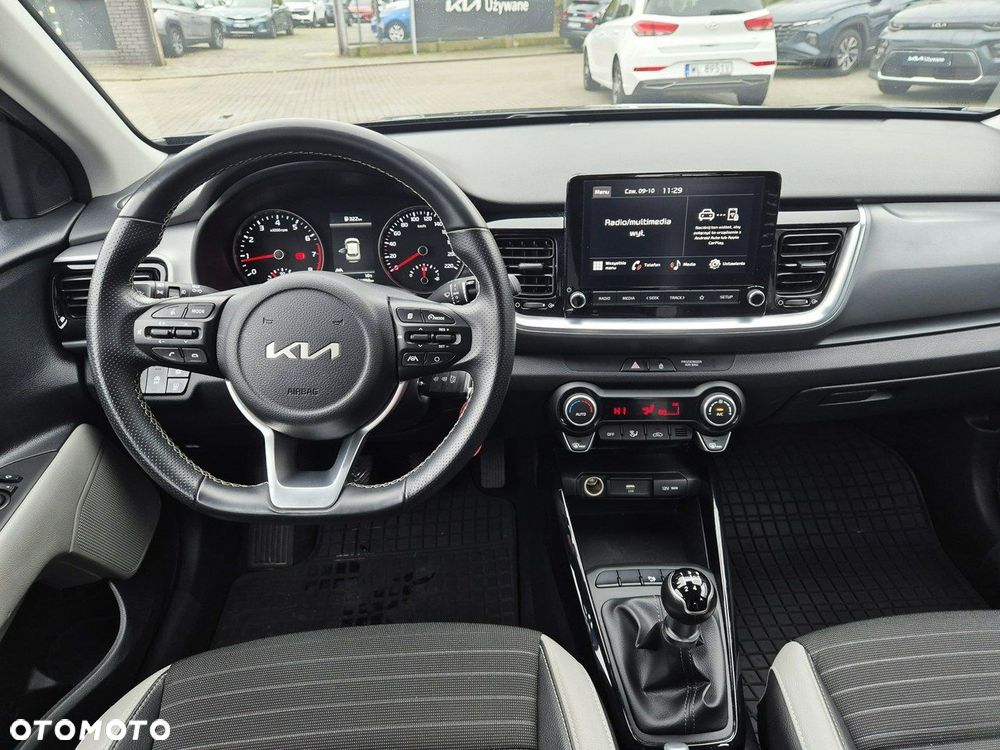 Kia Stonic 1.2 L - 10