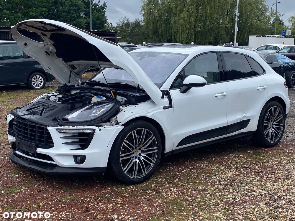 Porsche Macan S - 4