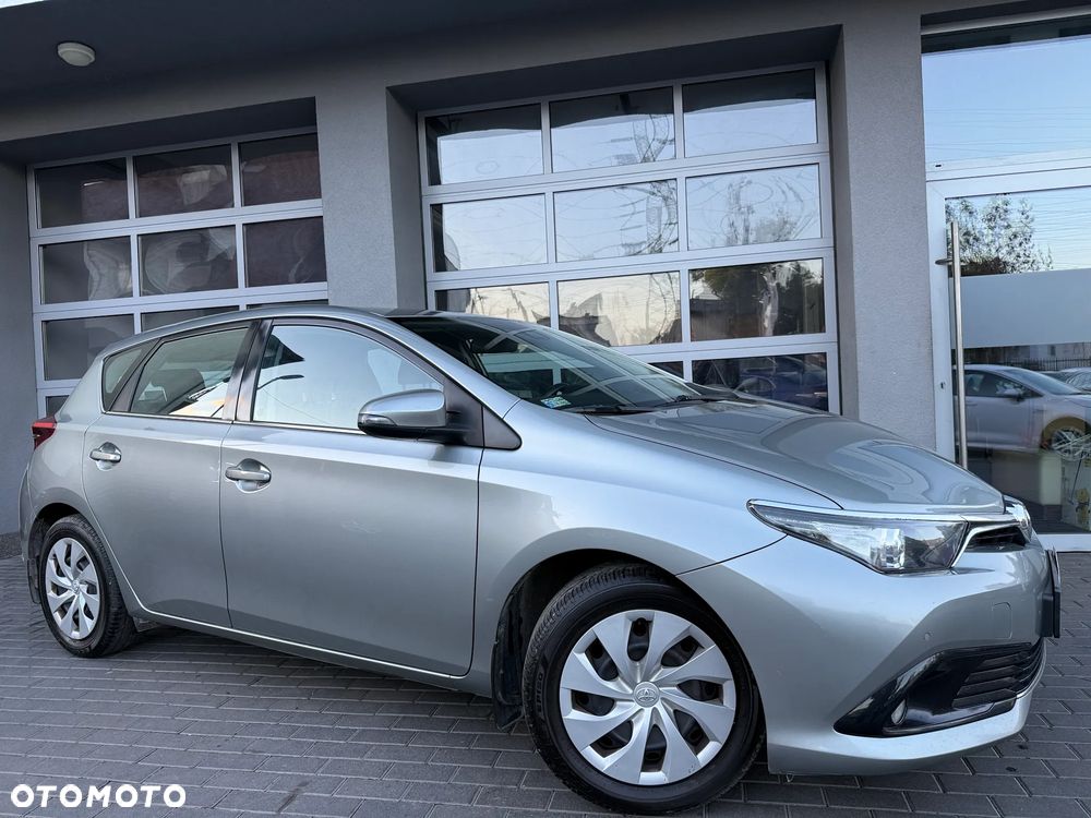 Toyota Auris 1.6 Premium - 19