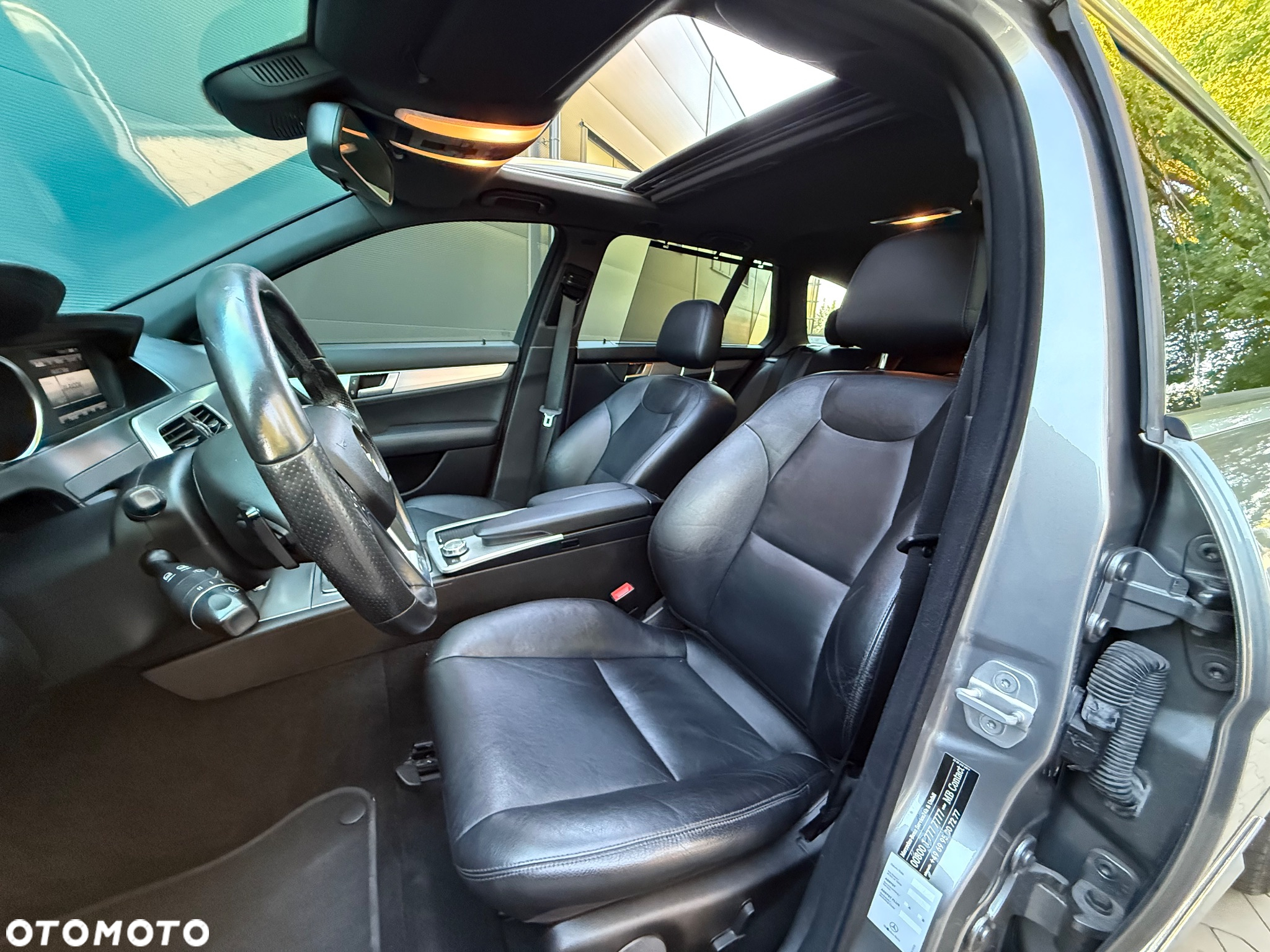 Mercedes-Benz Klasa C 250 (BlueTEC) d T 7G-TRONIC AMG Line - 30