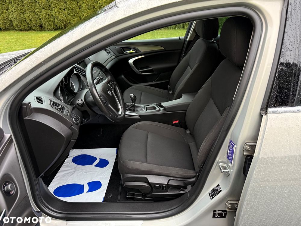 Opel Insignia 1.6 Design Edition - 19