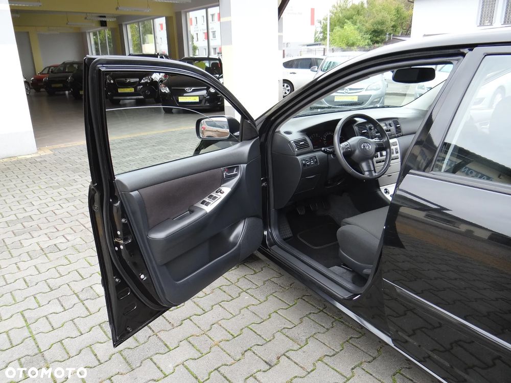 Toyota Corolla 1.4 VVT-i Sol - 19