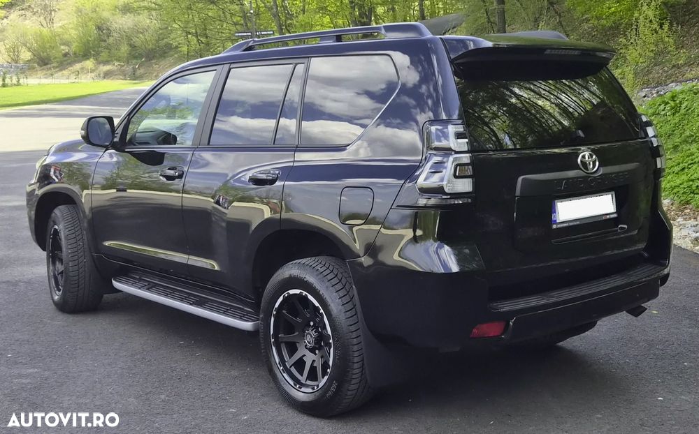 Toyota Land Cruiser 2.8l D-4D 204 CP A/T Luxury Black Matte Edition - 7