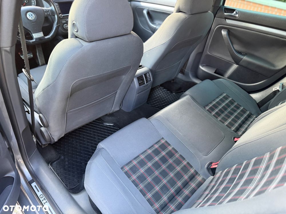 Volkswagen Golf 2.0 GTI DSG - 12