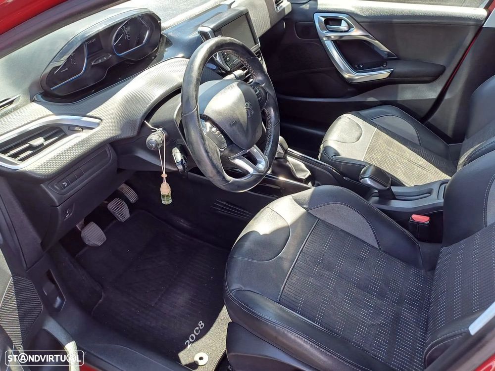 Peugeot 2008 1.2 PureTech Style - 7
