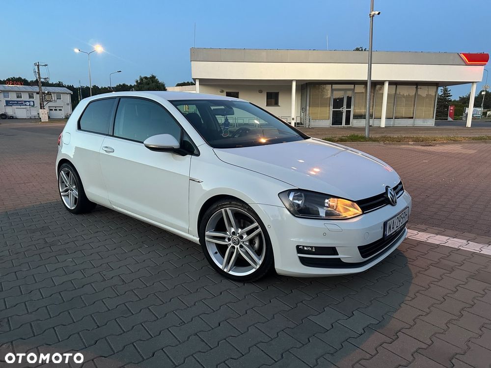 Volkswagen Golf 1.6 TDI BlueMotion Technology Cup - 11