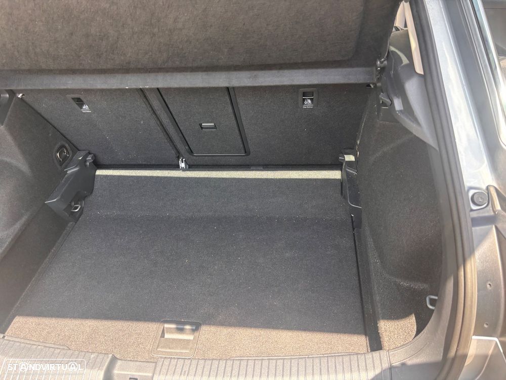 VW T-Roc 1.0 TSI Urban - 8