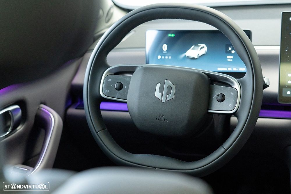 Leapmotor C10 28.4 kWh REEV Design - 29