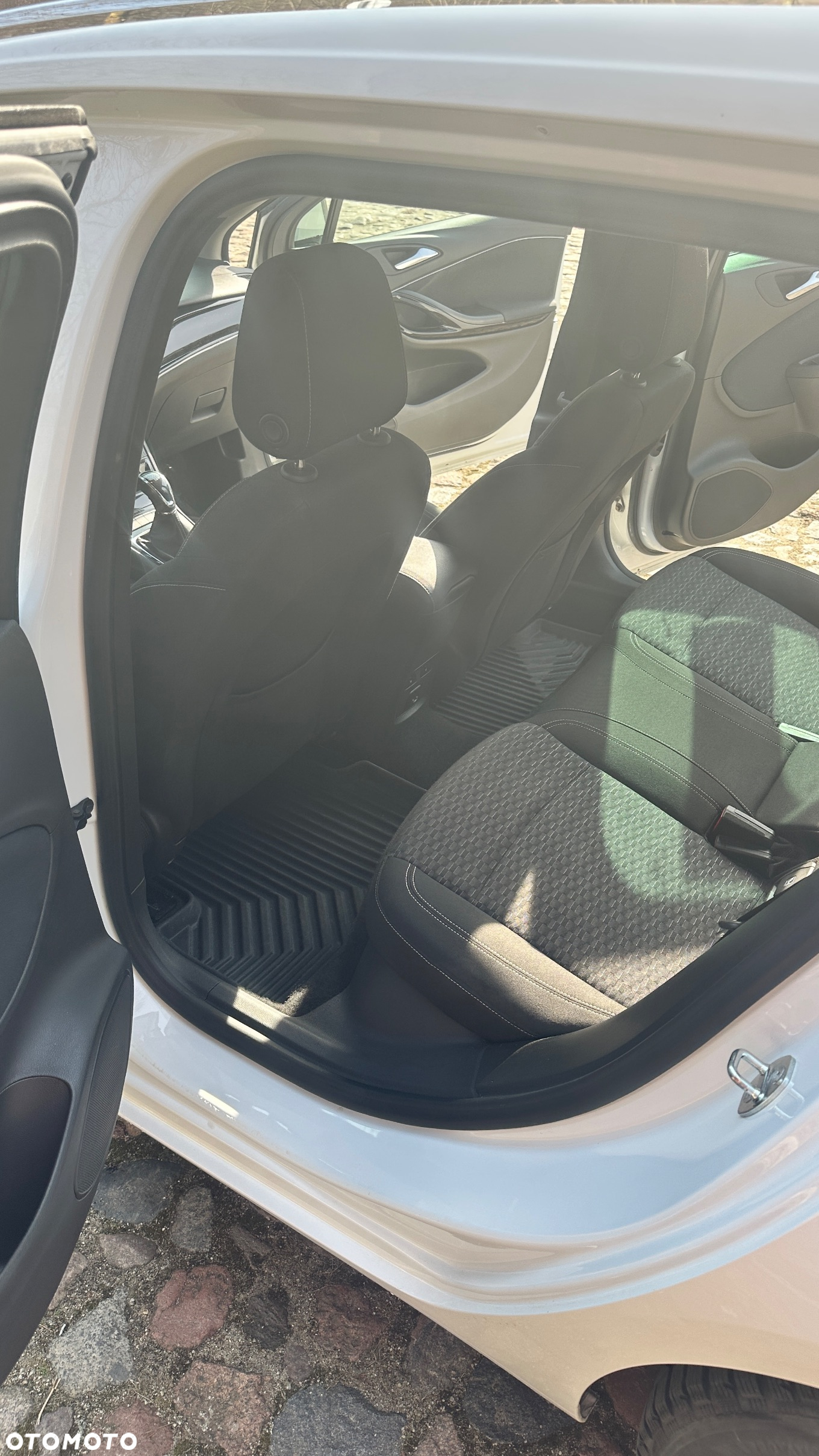 Opel Astra V 1.6 CDTI Dynamic S&S - 11