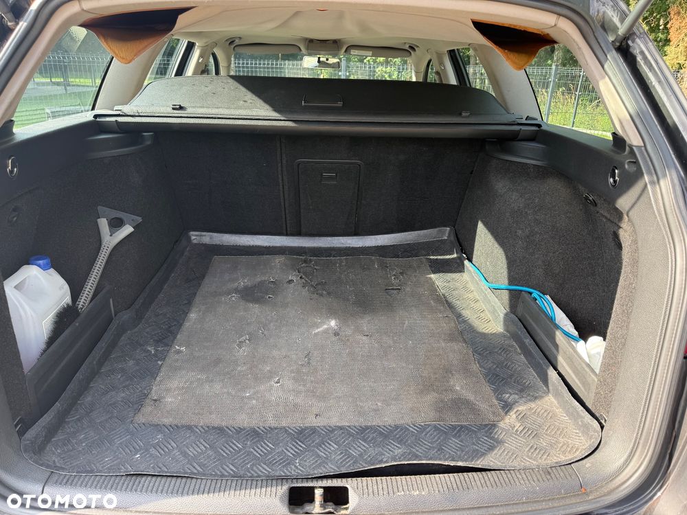Volkswagen Passat - 9