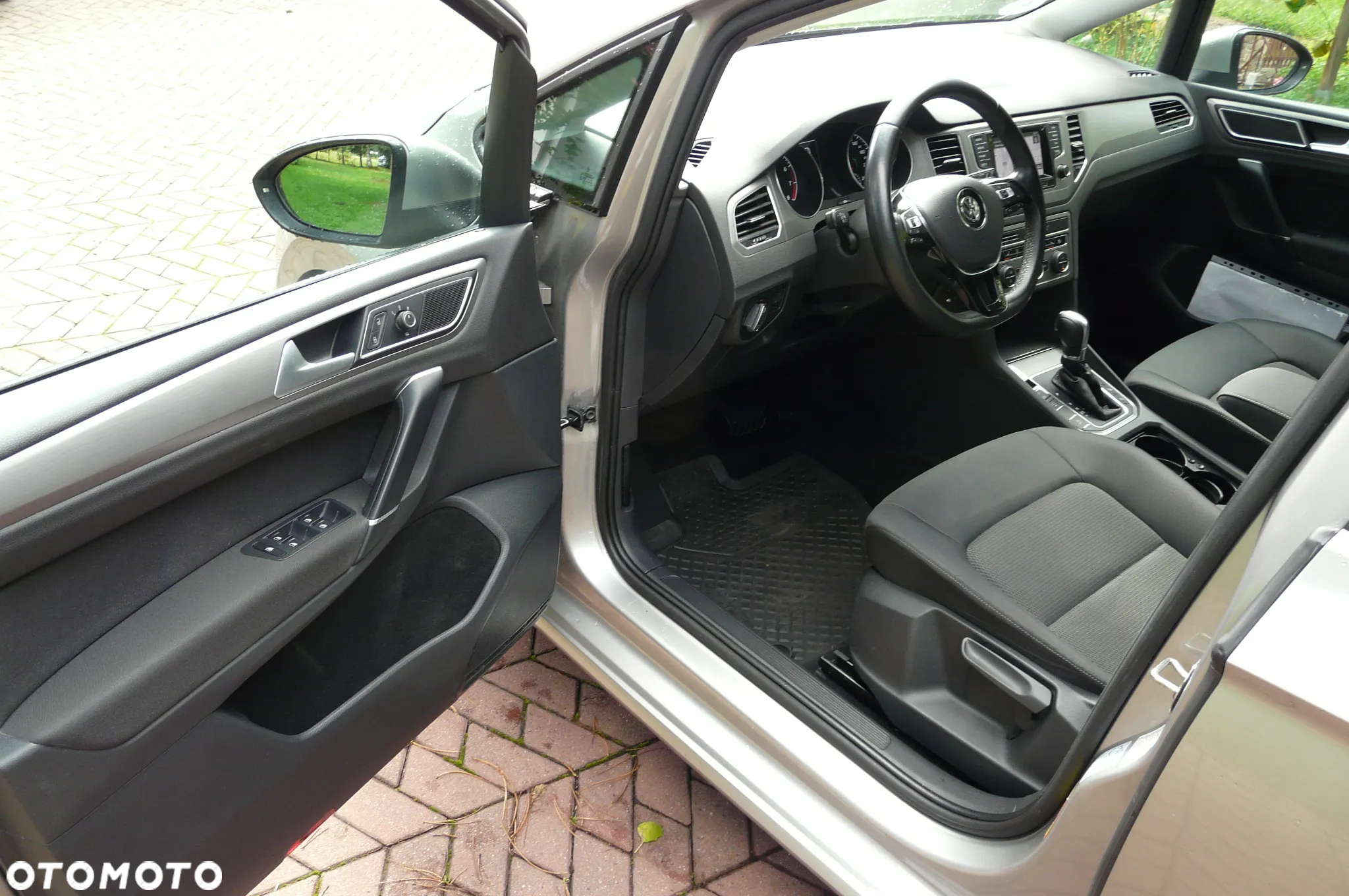 Volkswagen Golf Sportsvan 1.5 TSI ACT DSG Comfortline - 10