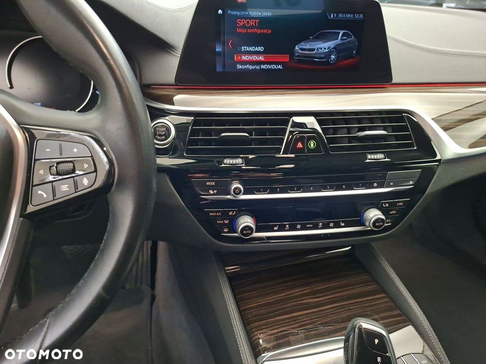 BMW Seria 5 520d Luxury Line - 21