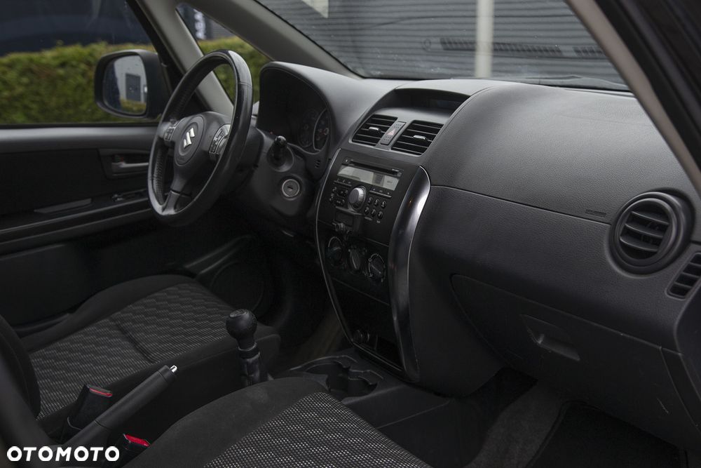Suzuki SX4 1.6 VVT 4x2 Comfort - 14