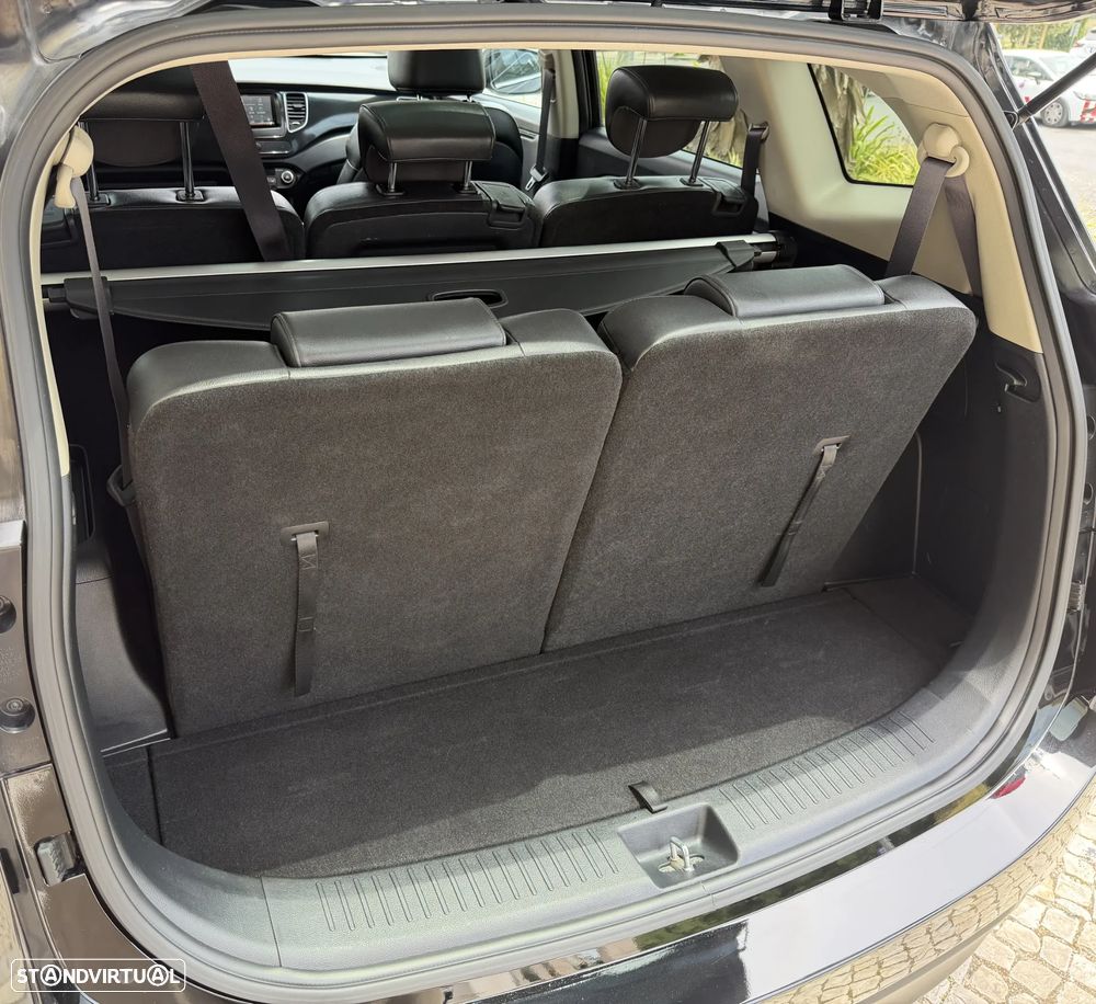 Kia Carens 1.7 CRDi ISG TX Aut. - 30