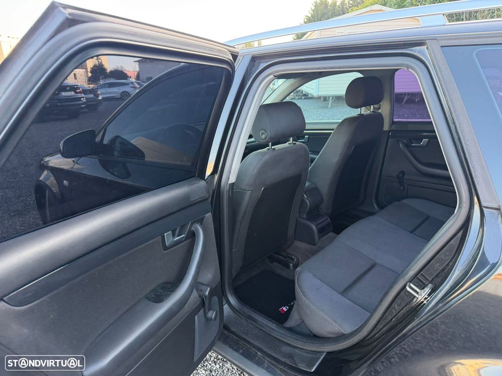 Audi A4 Avant 1.9 TDI m6 S-Line - 15