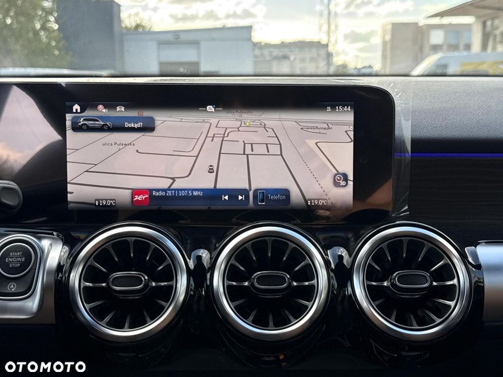 Mercedes-Benz GLB - 21