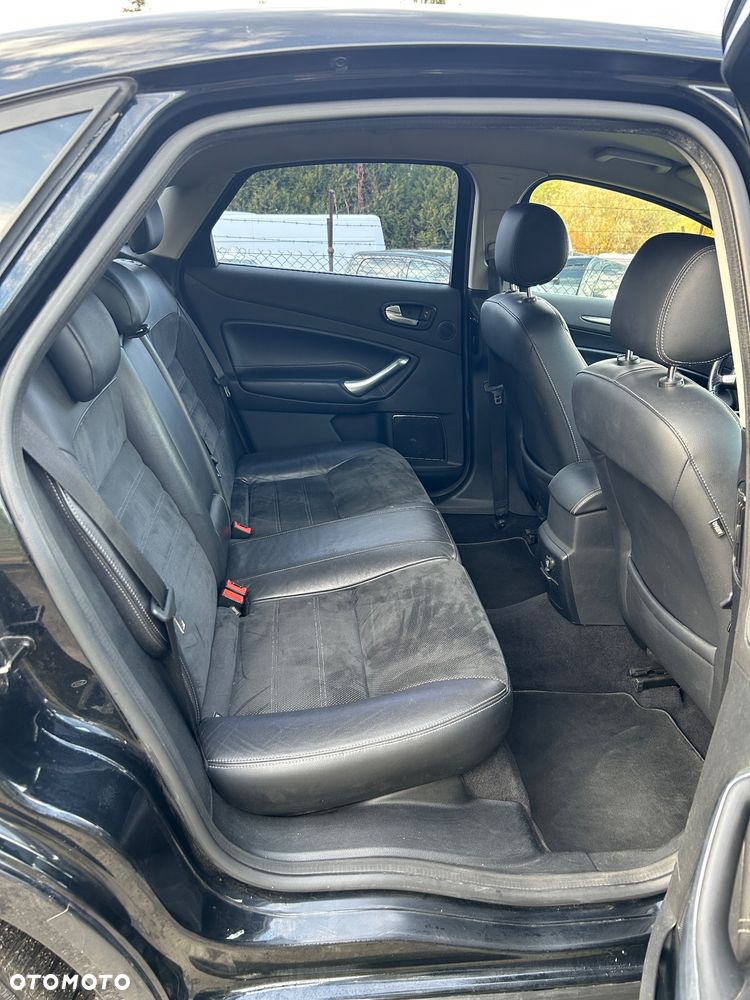 Ford Mondeo - 17