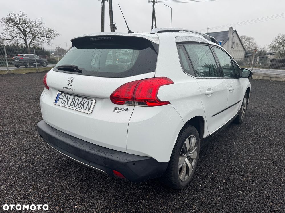 Peugeot 2008 1.2 Pure Tech GPF Allure S&S - 9