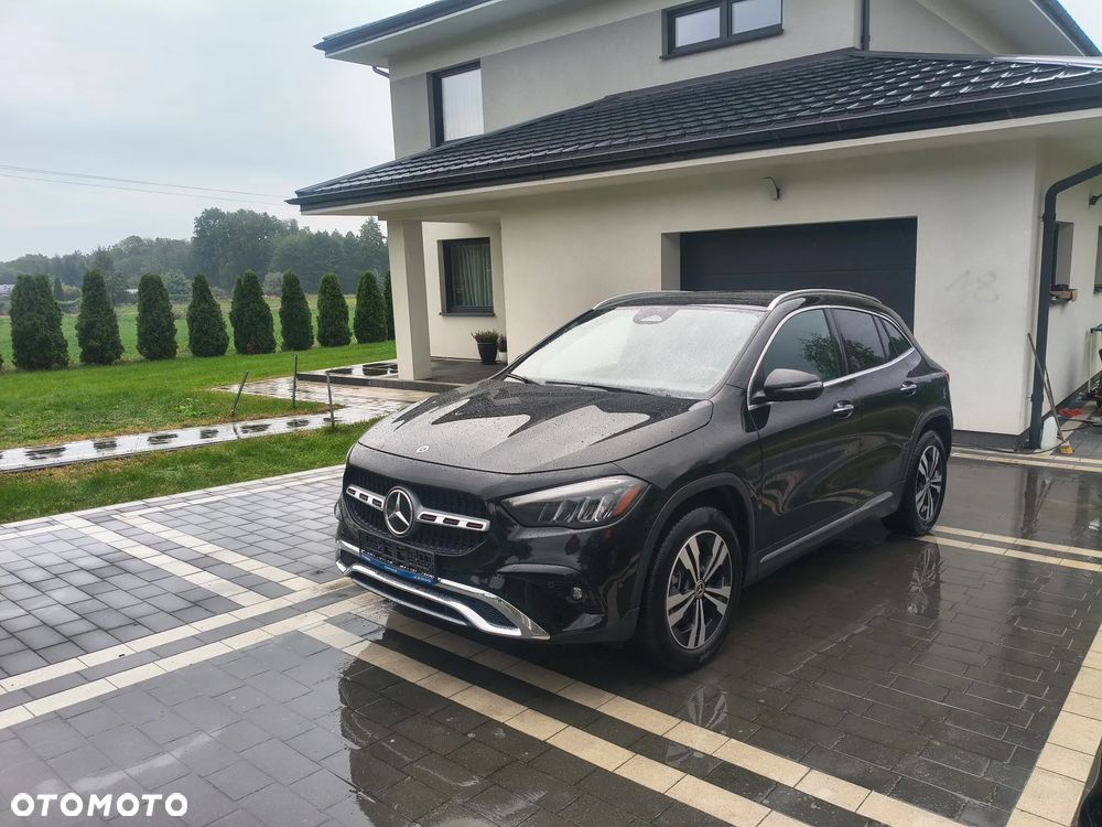 Mercedes-Benz Gla 2024 photo 2