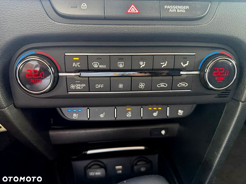 Kia XCeed - 29