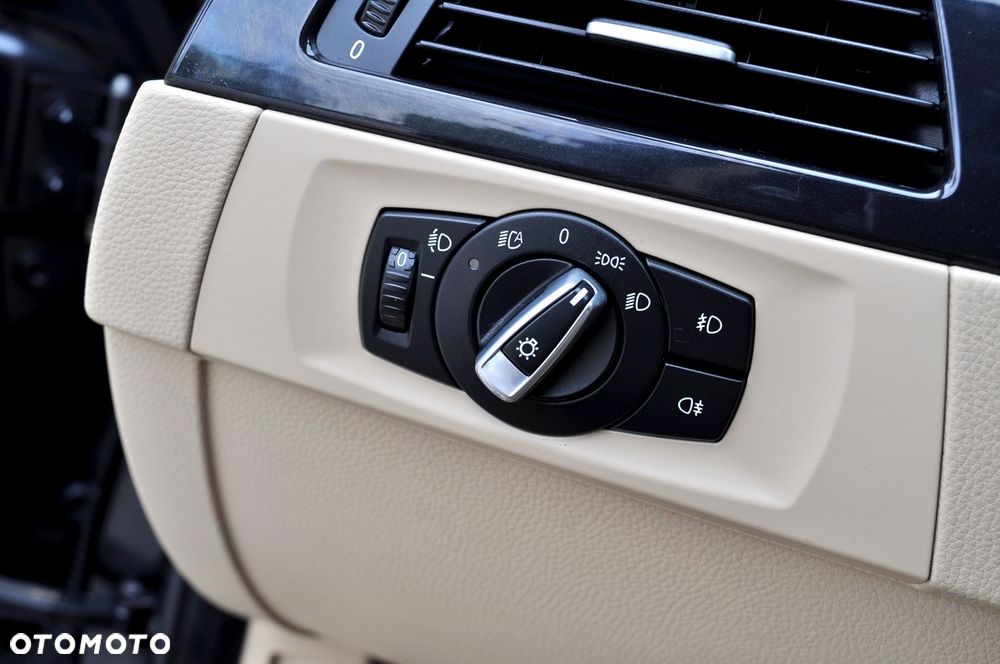 BMW Seria 3 318i Edition Exclusive - 20