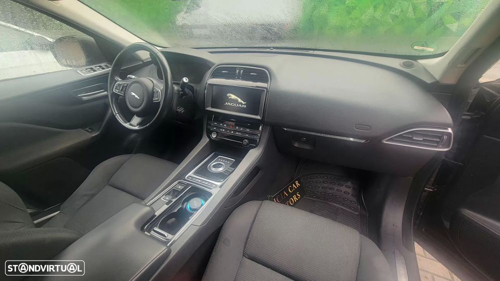 Jaguar F-Pace 3.0 D300 AWD - 12