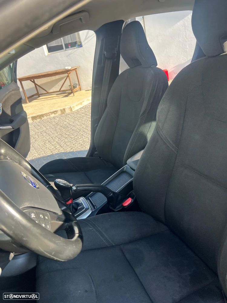 Volvo V40 - 6
