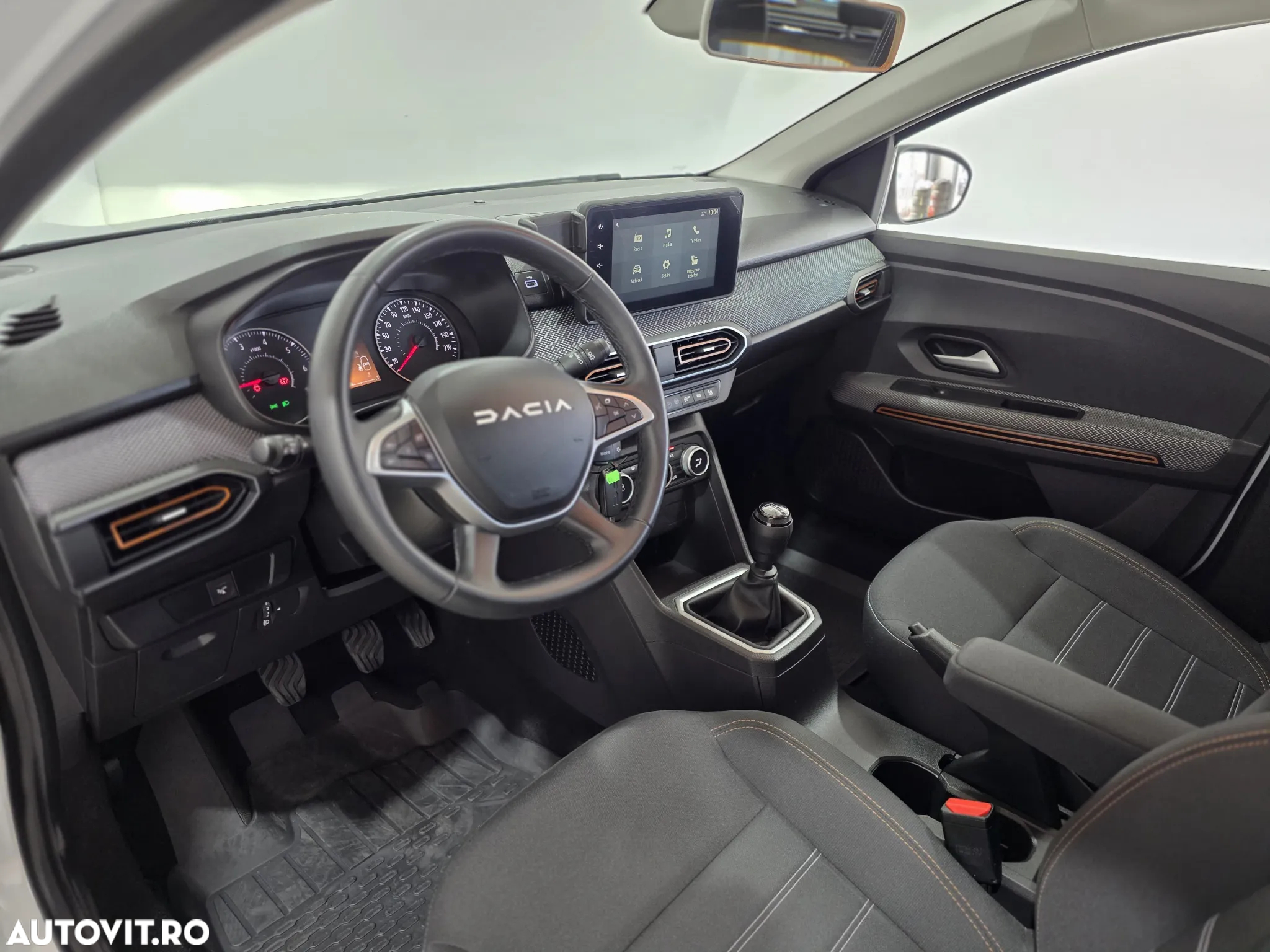 Dacia Sandero Stepway TCe 90 MT6 Comfort - 4