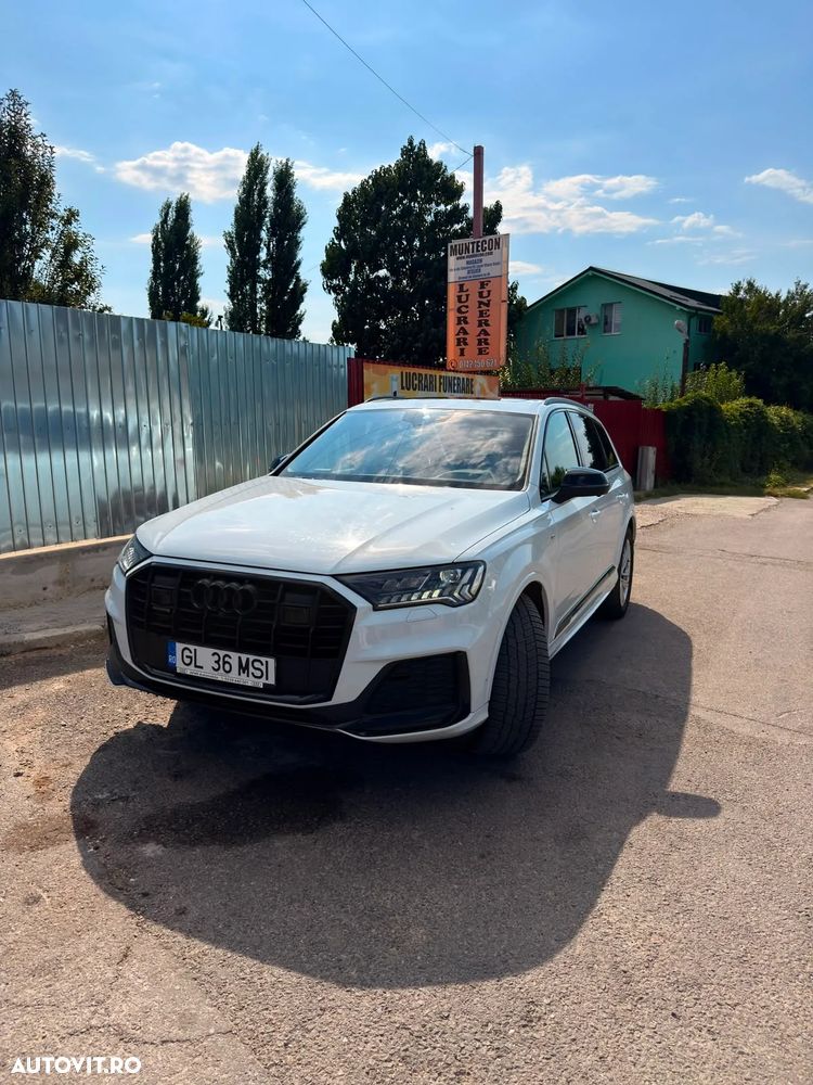 Audi Q7 - 1