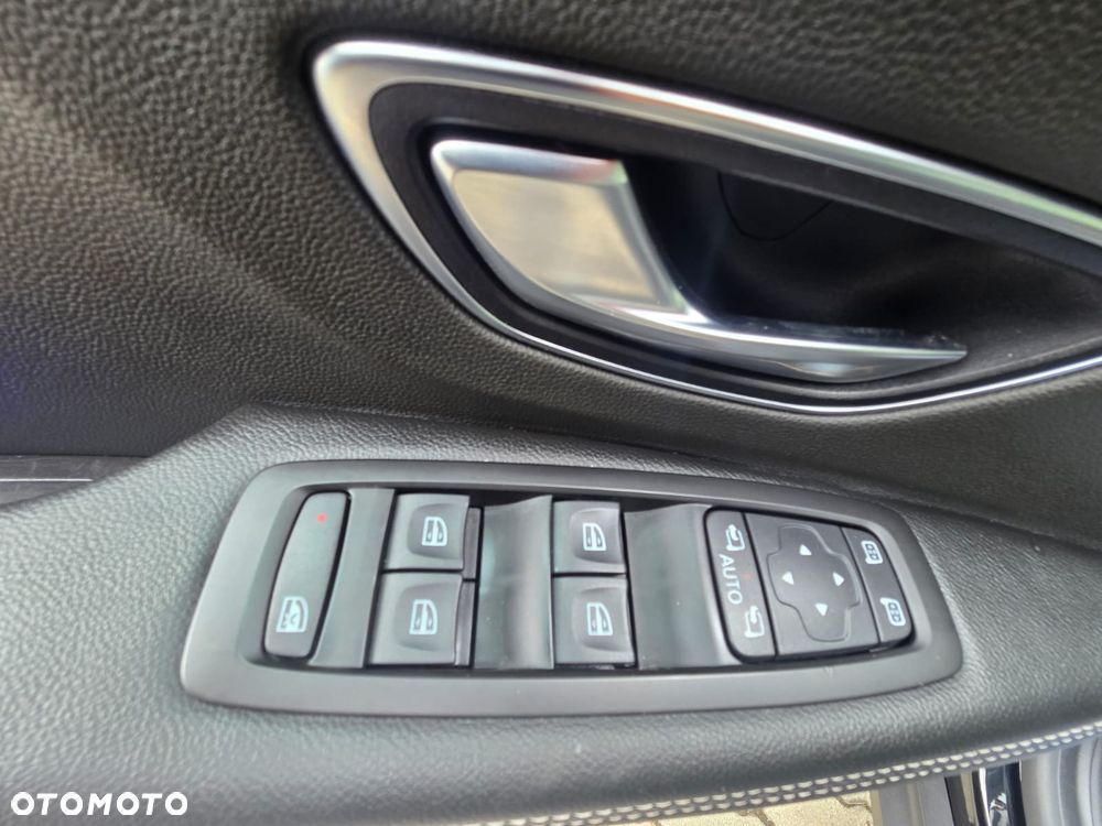 Renault Scenic ENERGY dCi 110 EDC INTENS - 21