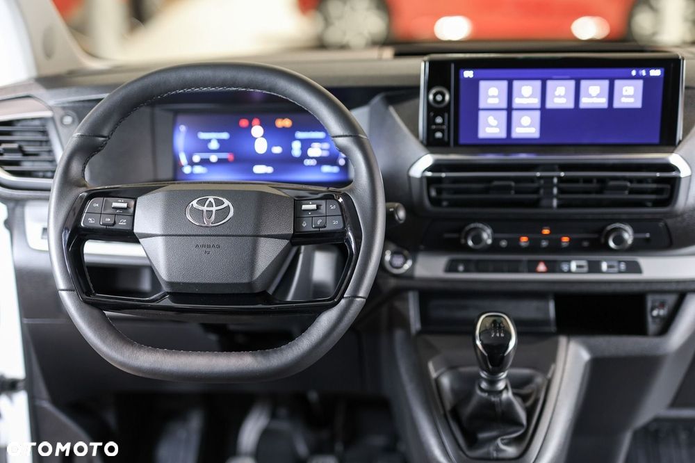 Toyota Proace Verso - 25