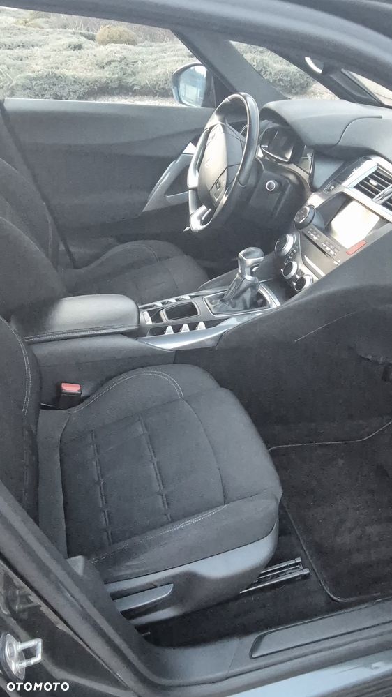 Citroën DS5 BlueHDi 150 Chic - 8