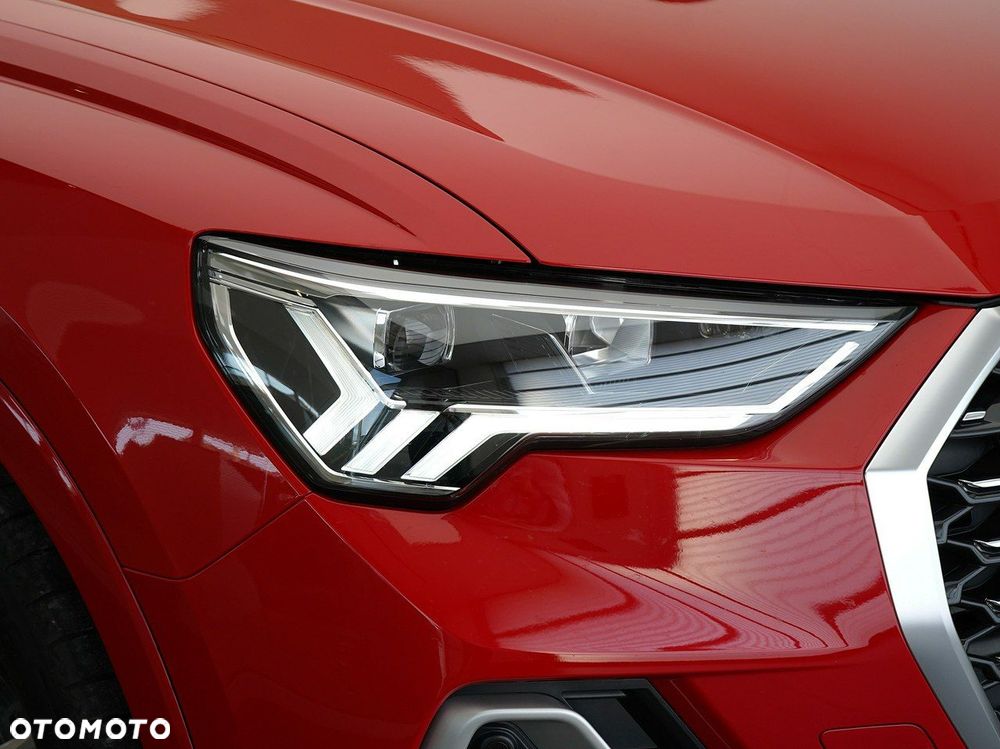 Audi Q3 Sportback - 9