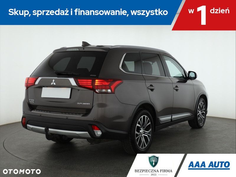 Mitsubishi Outlander - 7