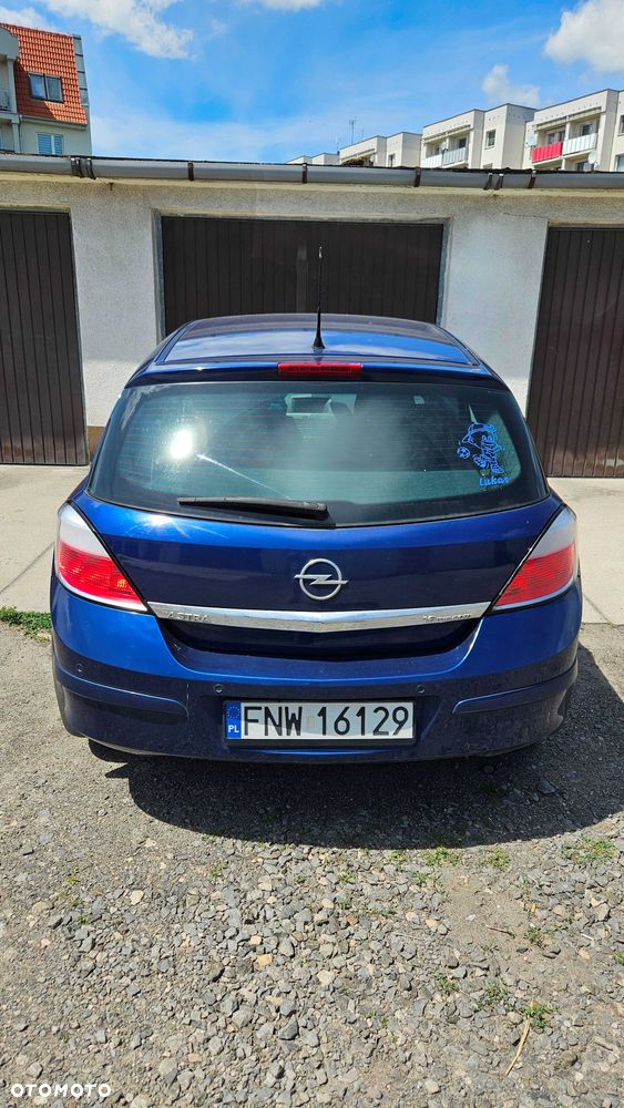 Opel Astra - 4