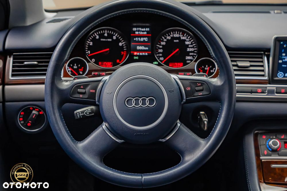 Audi A8 4.2 Quattro - 23