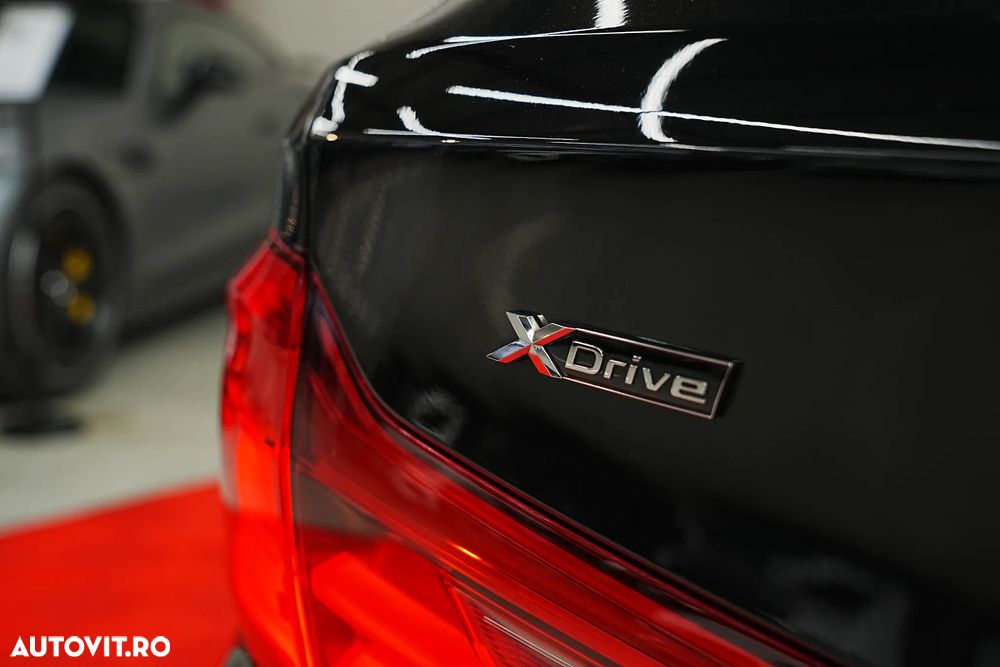 BMW Seria 5 520d xDrive Aut. - 33