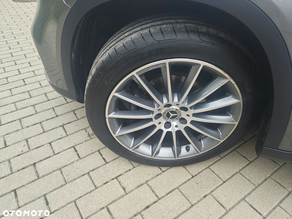 Mercedes-Benz GLA 200 7G-DCT Edition 1 - 26