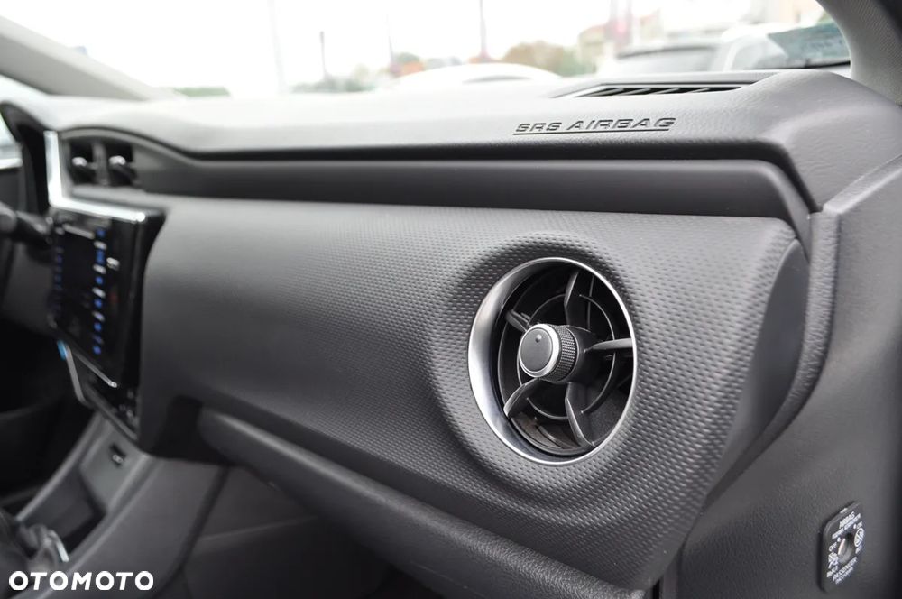 Toyota Auris 1.33 VVT-i Comfort - 40