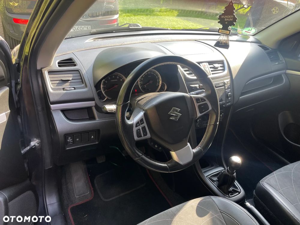 Suzuki Swift - 10