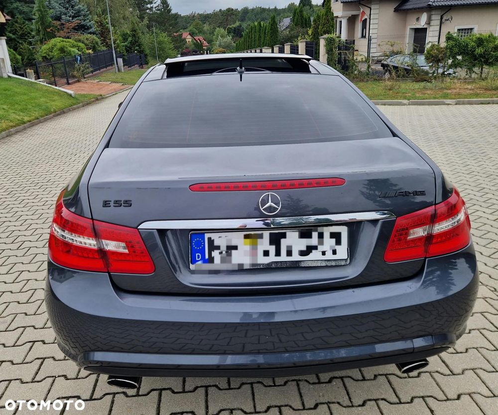 Mercedes-Benz Klasa E 350 CDI DPF BlueEFFICIENCY 7G-TRONIC Avantgarde - 23