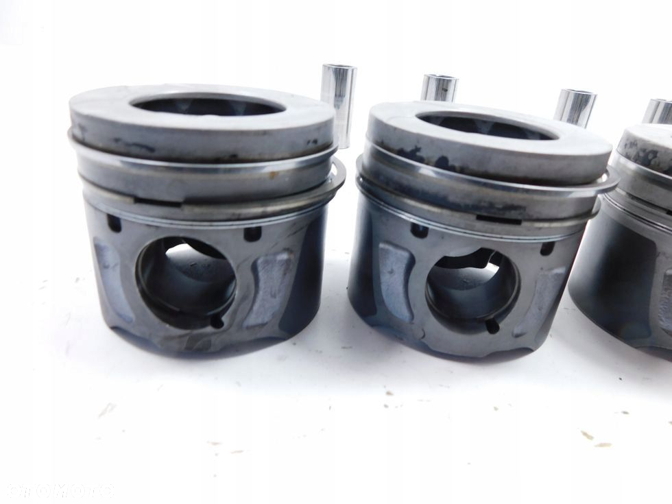 Tłok tłoki 2.0 HDI TDCI EURO 5 Ford Peugeot Citroen C5 3008 5008 508 Focus - 12