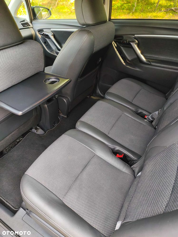 Toyota Verso - 8