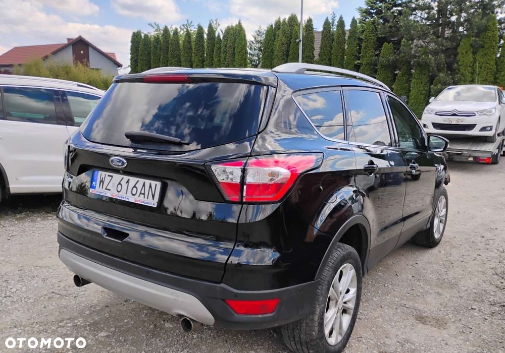 Ford Kuga - 4