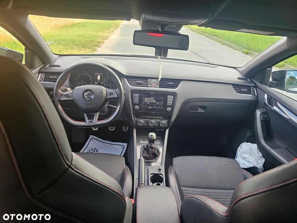 Skoda Octavia 2.0 TDI (Green tec) RS - 6