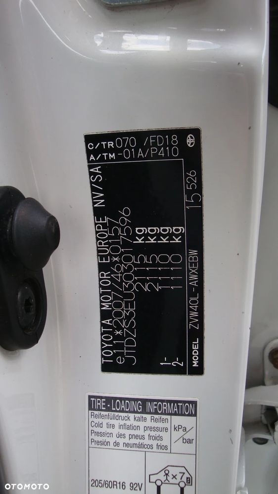 Toyota Prius+ 1.8 HSD Active - 26