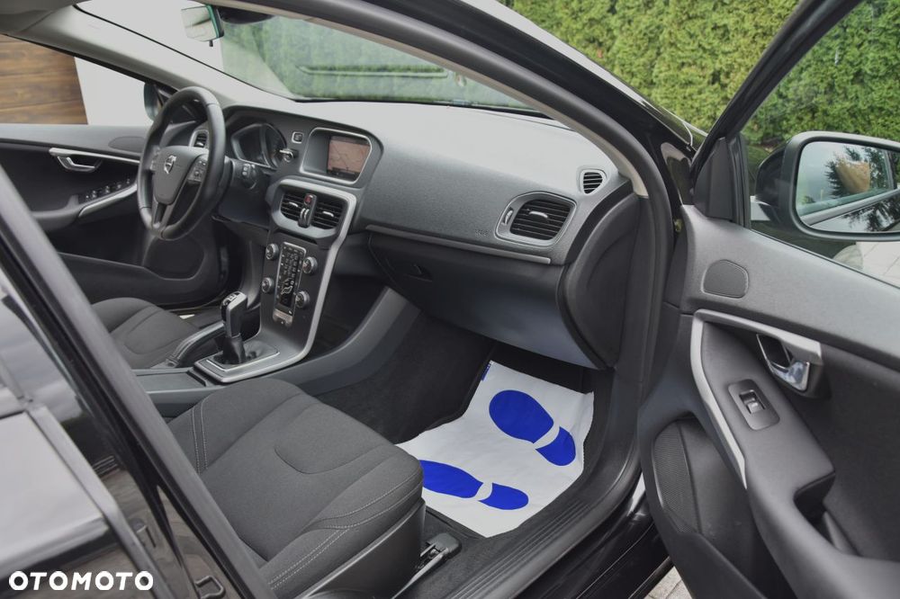 Volvo V40 D2 Drive-E SCR Momentum - 18