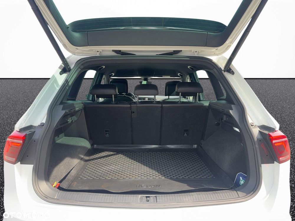 Volkswagen Tiguan - 33