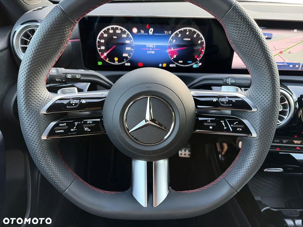 Mercedes-Benz Klasa A 200 AMG Line 7G-DCT - 31