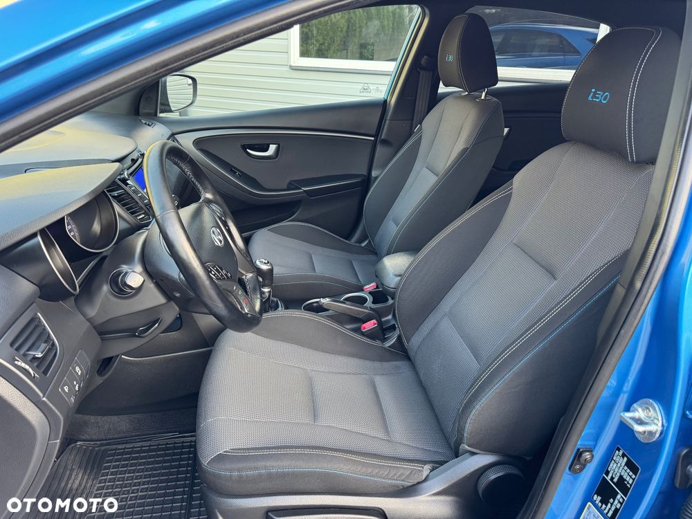 Hyundai i30 1.4 GO Plus - 25